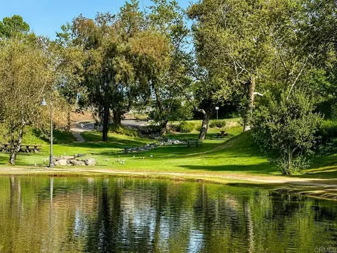 View/Area - 502 Calle Montecito #18, Oceanside, CA 92057 photo 3 of 3