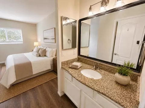 Bath - 502 Calle Montecito #18, Oceanside, CA 92057 photo 1 of 4