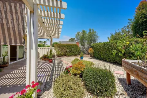 Exterior - 4210 Dawn Ln, Oceanside, CA 92056 photo 5 of 11