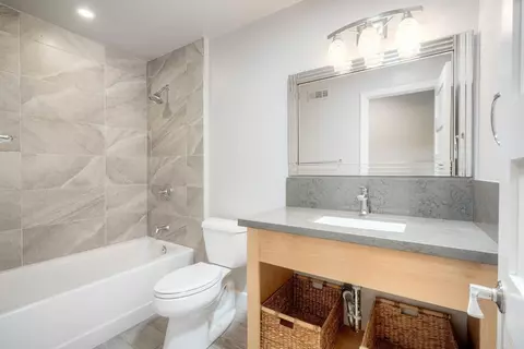 Bath - 4210 Dawn Ln, Oceanside, CA 92056 photo 4 of 4
