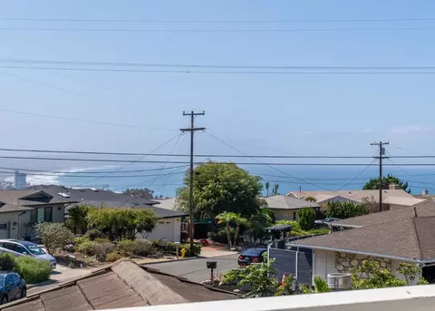 View/Area - 972 Skylark Dr, La Jolla, CA 92037 photo 3 of 10