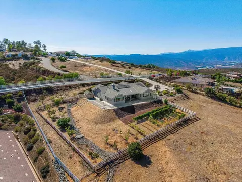 View/Area - 22952 Stokes Rd, Ramona, CA 92065 photo 4 of 11