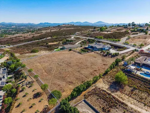 View/Area - 22952 Stokes Rd, Ramona, CA 92065 photo 8 of 11