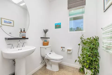 Bath - 22952 Stokes Rd, Ramona, CA 92065 photo 4 of 4