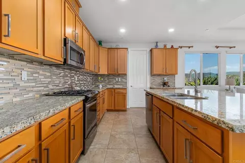 Kitchen - 22952 Stokes Rd, Ramona, CA 92065 photo 2 of 6