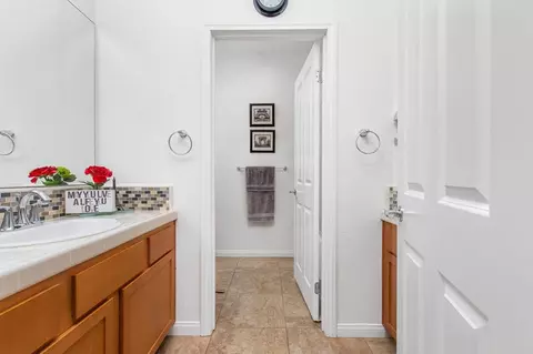 Entry Way - 22952 Stokes Rd, Ramona, CA 92065 photo 4 of 5