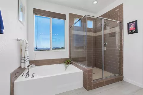 Bath - 22952 Stokes Rd, Ramona, CA 92065 photo 2 of 4