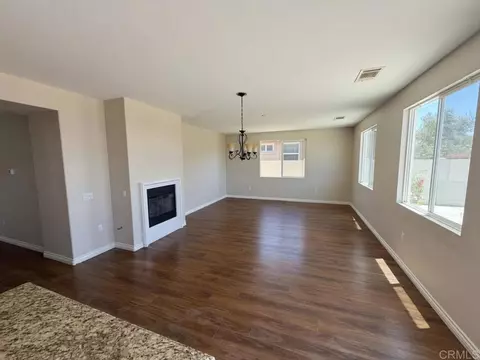 Living - 367 Shining Rock, Beaumont, CA 92223 photo 1 of 3