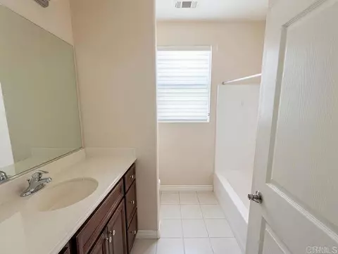 Bath - 367 Shining Rock, Beaumont, CA 92223 photo 2 of 3