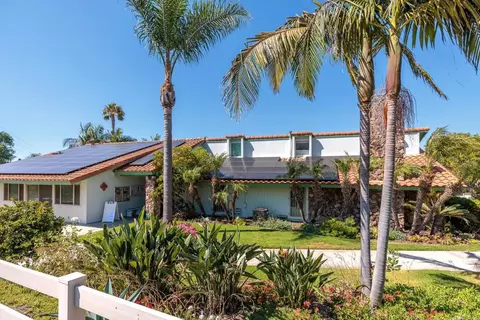 Exterior - 1976 Fairlee Dr, Encinitas, CA 92024 photo 2 of 8