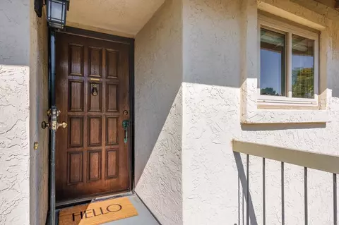 Entry Way - 1976 Fairlee Dr, Encinitas, CA 92024 photo 1 of 2