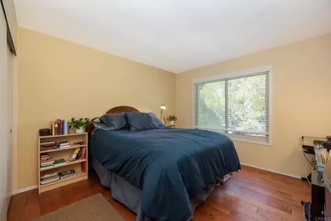 Bedroom - 1976 Fairlee Dr, Encinitas, CA 92024 photo 1 of 2