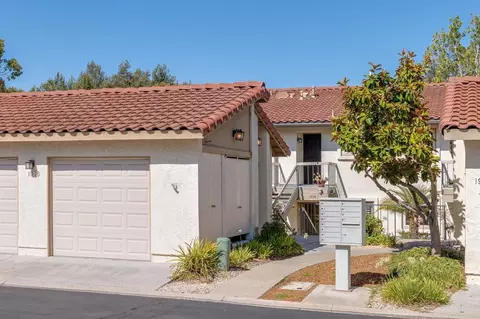 Exterior - 1976 Fairlee Dr, Encinitas, CA 92024 photo 5 of 8