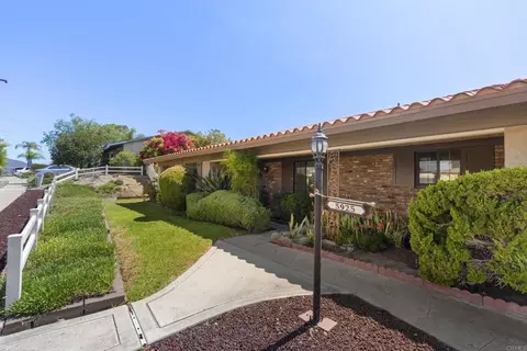 5925 Manon St, La Mesa, CA 91942