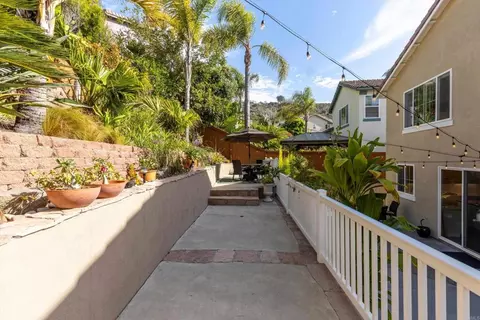 Exterior - 2285 Hillyer St, Carlsbad, CA 92008 photo 9 of 11