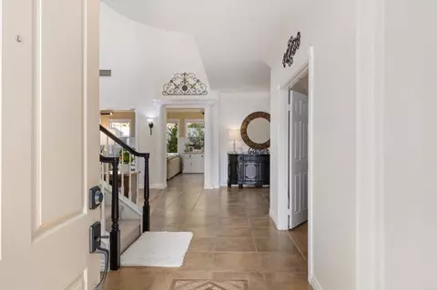 Entry Way - 2285 Hillyer St, Carlsbad, CA 92008 photo 1 of 8