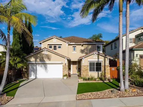 Exterior - 2285 Hillyer St, Carlsbad, CA 92008 photo 4 of 11