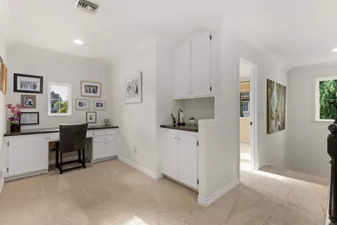 Entry Way - 2285 Hillyer St, Carlsbad, CA 92008 photo 7 of 8