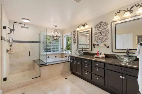 Bath - 2285 Hillyer St, Carlsbad, CA 92008 photo 2 of 4