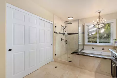 Bath - 2285 Hillyer St, Carlsbad, CA 92008 photo 3 of 4
