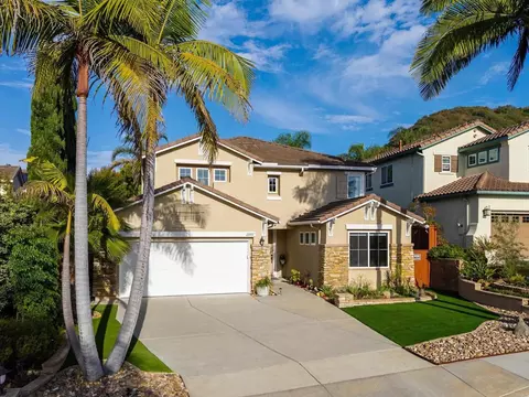 Exterior - 2285 Hillyer St, Carlsbad, CA 92008 photo 5 of 11