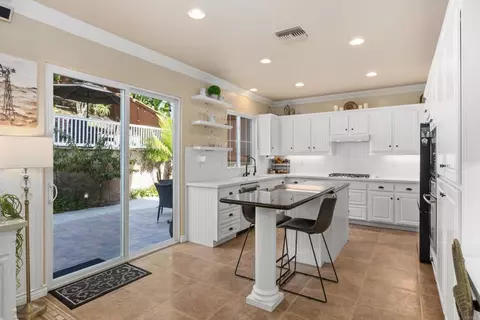 Kitchen - 2285 Hillyer St, Carlsbad, CA 92008 photo 3 of 5