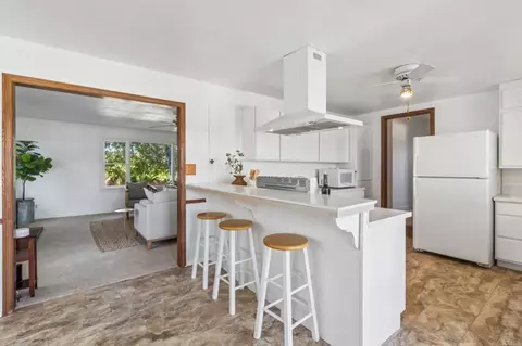Kitchen - 916 Sunset Dr, Vista, CA 92081 photo 6 of 6