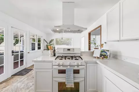 Kitchen - 916 Sunset Dr, Vista, CA 92081 photo 2 of 6