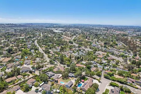 View/Area - 916 Sunset Dr, Vista, CA 92081 photo 12 of 12