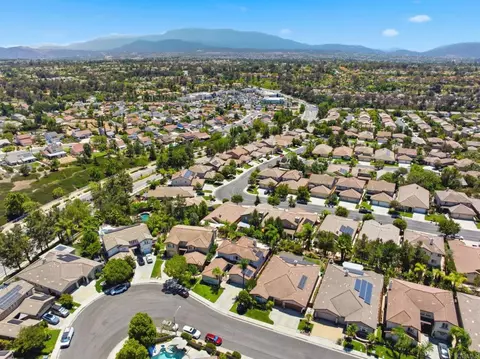 View/Area - 41645 Cypress Point Way, Temecula, CA 92591 photo 7 of 12