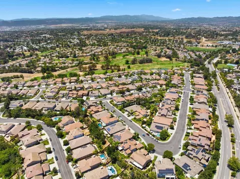 View/Area - 41645 Cypress Point Way, Temecula, CA 92591 photo 9 of 12