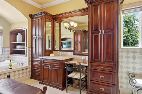 Bath - 2484 Dos Lomas, Fallbrook, CA 92028 photo 5 of 10