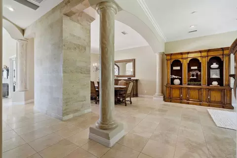 Entry Way - 2484 Dos Lomas, Fallbrook, CA 92028 photo 3 of 4