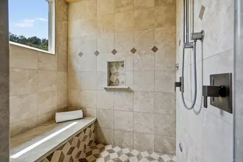 Bath - 2484 Dos Lomas, Fallbrook, CA 92028 photo 4 of 10