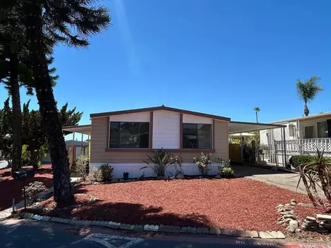 2907 S Santa Fe Dr #52, San Marcos, CA 92069