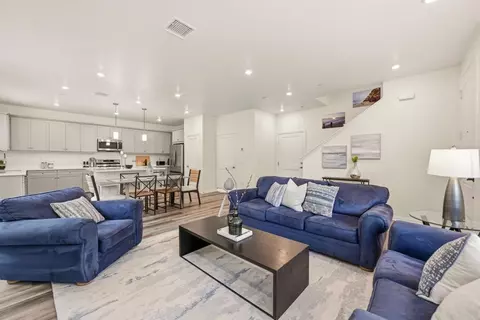 Living - 1811 Red Willow Way, Oceanside, CA 92056 photo 2 of 5