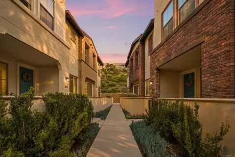 Exterior - 1811 Red Willow Way, Oceanside, CA 92056 photo 7 of 8