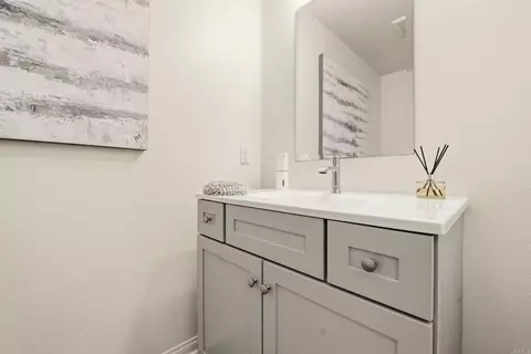 Bath - 1811 Red Willow Way, Oceanside, CA 92056 photo 1 of 5