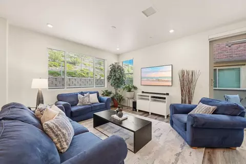 Living - 1811 Red Willow Way, Oceanside, CA 92056 photo 4 of 5