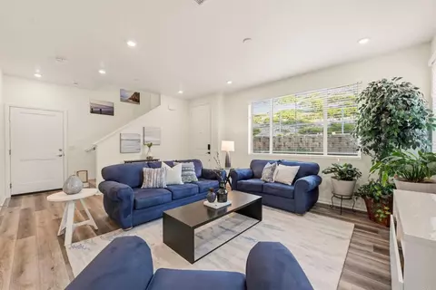 Living - 1811 Red Willow Way, Oceanside, CA 92056 photo 1 of 5