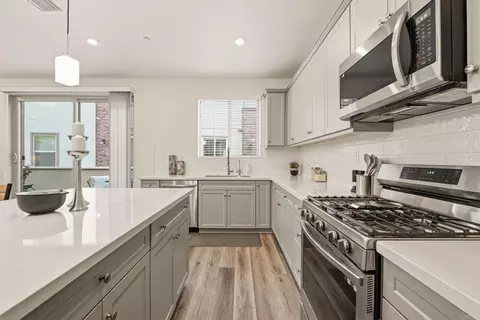 Kitchen - 1811 Red Willow Way, Oceanside, CA 92056 photo 5 of 5