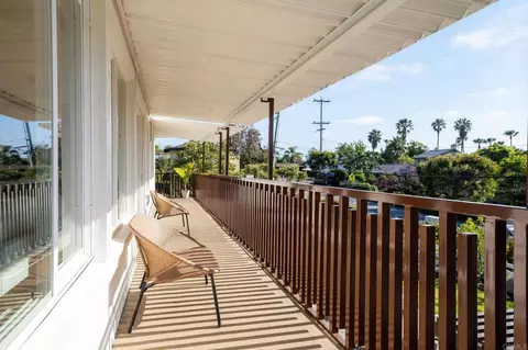 Exterior - 1551 Burgundy Rd, Encinitas, CA 92024 photo 5 of 10