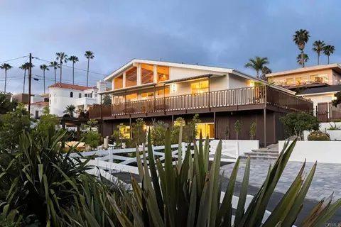 Exterior - 1551 Burgundy Rd, Encinitas, CA 92024 photo 9 of 10