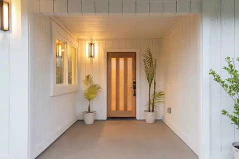Entry Way - 1551 Burgundy Rd, Encinitas, CA 92024 photo 1 of 1
