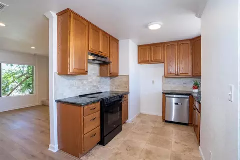Kitchen - 569 E St #14, Chula Vista, CA 91910 photo 2 of 3