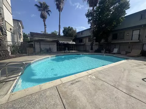 Exterior - 569 E St #14, Chula Vista, CA 91910 photo 11 of 12
