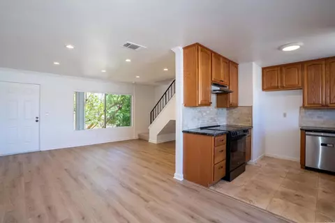 569 E St #14, Chula Vista, CA 91910