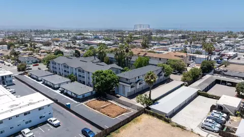 View/Area - 569 E St #14, Chula Vista, CA 91910 photo 9 of 17