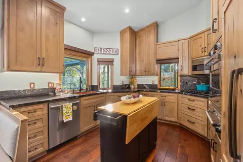 Kitchen - 1818 Avocado Rd, Oceanside, CA 92054 photo 4 of 4
