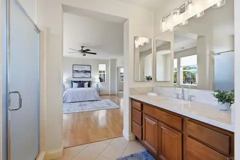Bath - 5988 Black Rail Rd, Carlsbad, CA 92011 photo 3 of 7